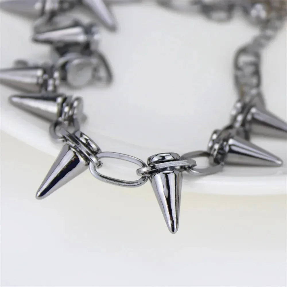 Punk spike chain Choker