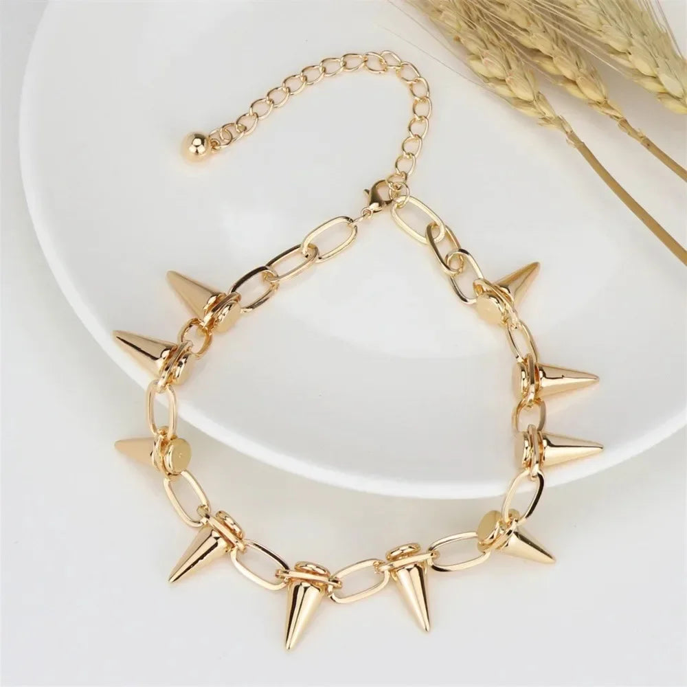 Punk spike chain Choker