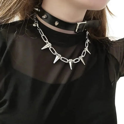 Punk spike chain Choker